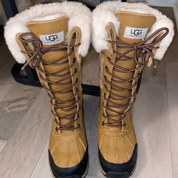 Ugg Adirondack Tall boot - 6.5 womens - Picture 4 of 4